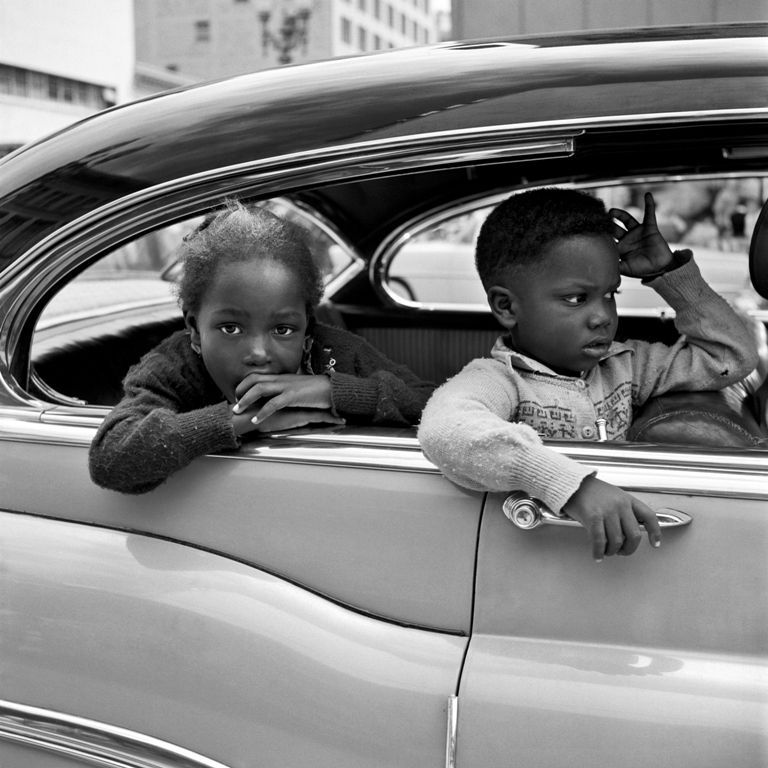 © Vivian Maier, Maloof Collection, Courtesy Howard Greenberg Gallery, New York